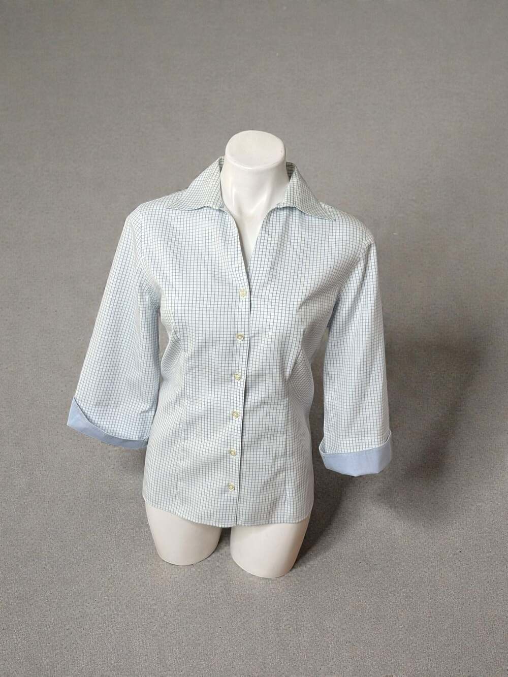 Lands' End No Iron Pinpoint Oxford Shirt Size 12